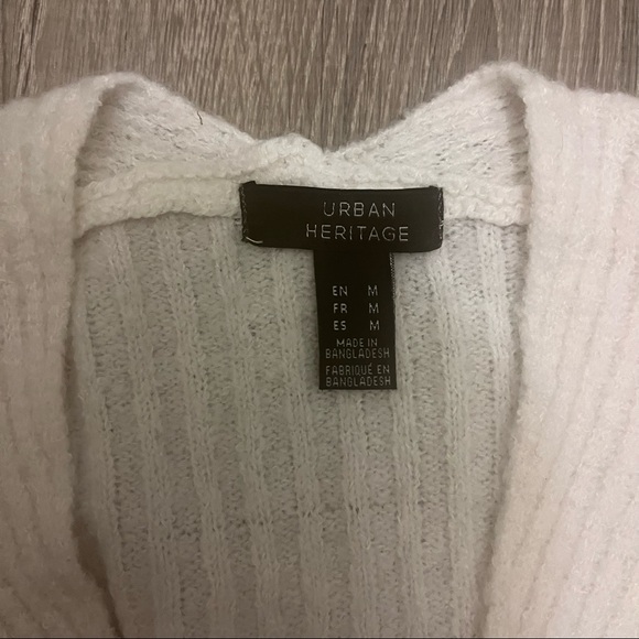 Beautiful white knit pullover - Picture 3 of 3